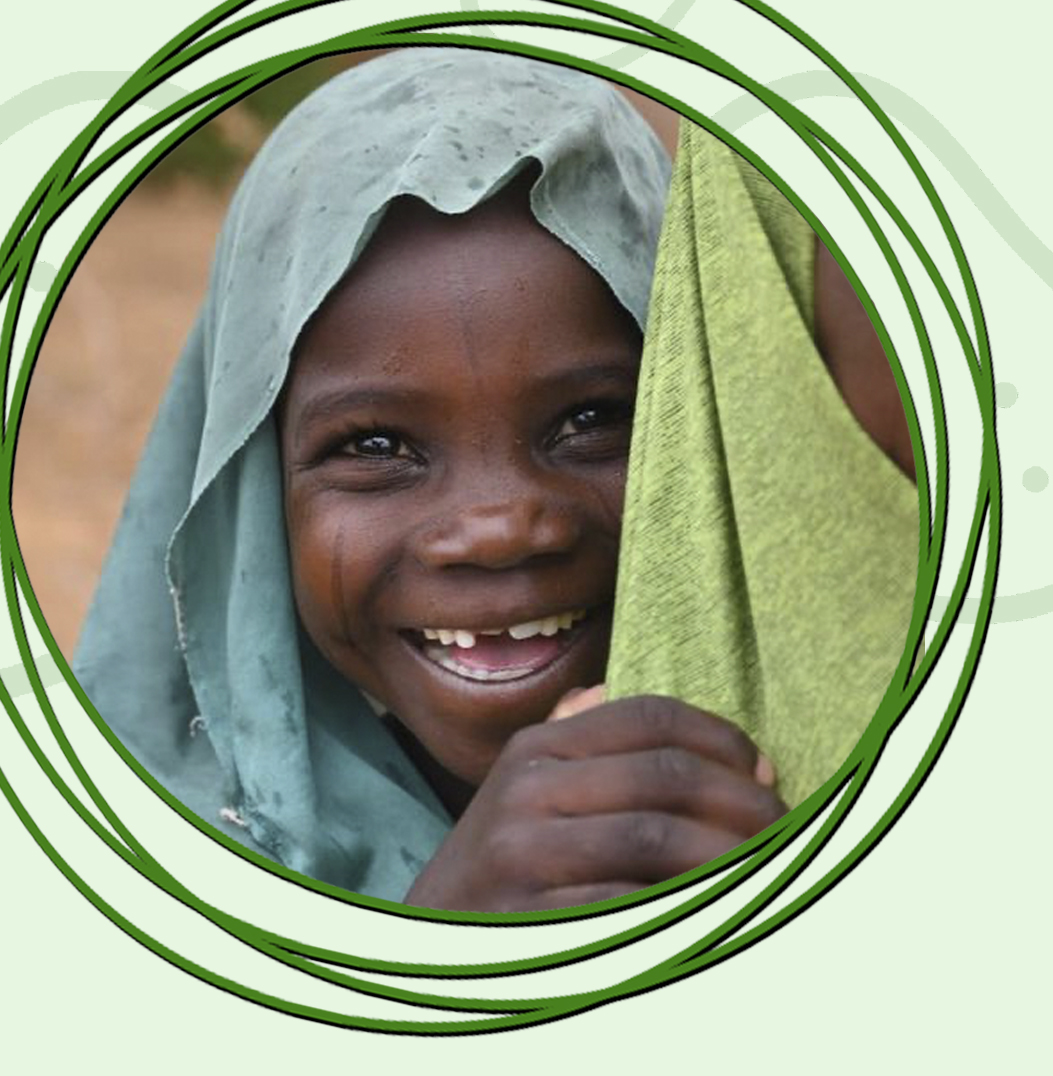 Eduardo Sanz en un evento con una noria de fondo